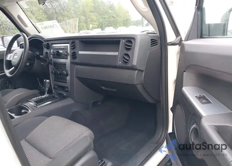 2008 Jeep Commander Sport from USA, damaged, VIN 1J8HH48K18C168600